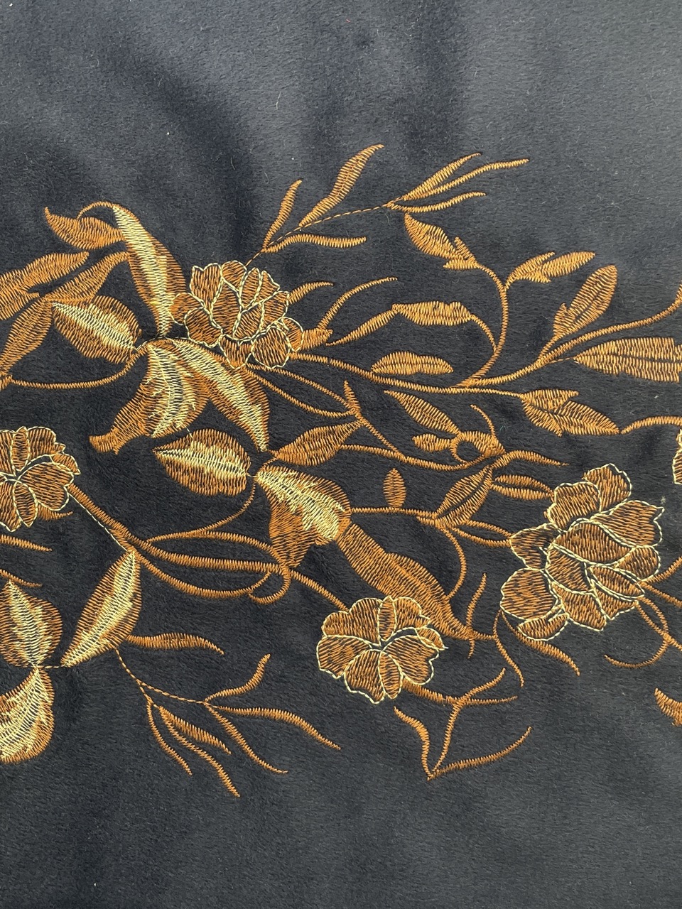Freelance_Floral_embroidery